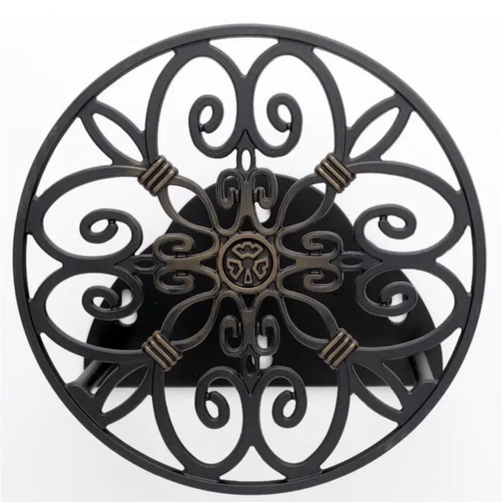 Metal Decorative Hose Hanger